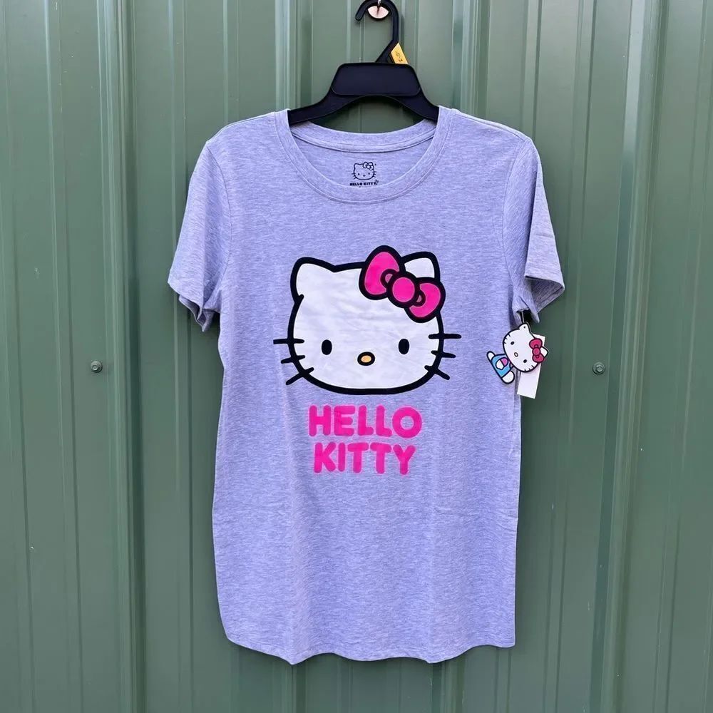 Women's Maternity Hello Kitty Graphic T-Shirt with Short Sleeves Size L